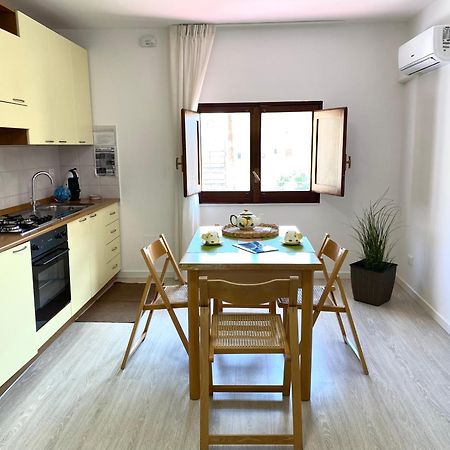 Residence Le Rose Кастеламаре дел Голфо Екстериор снимка