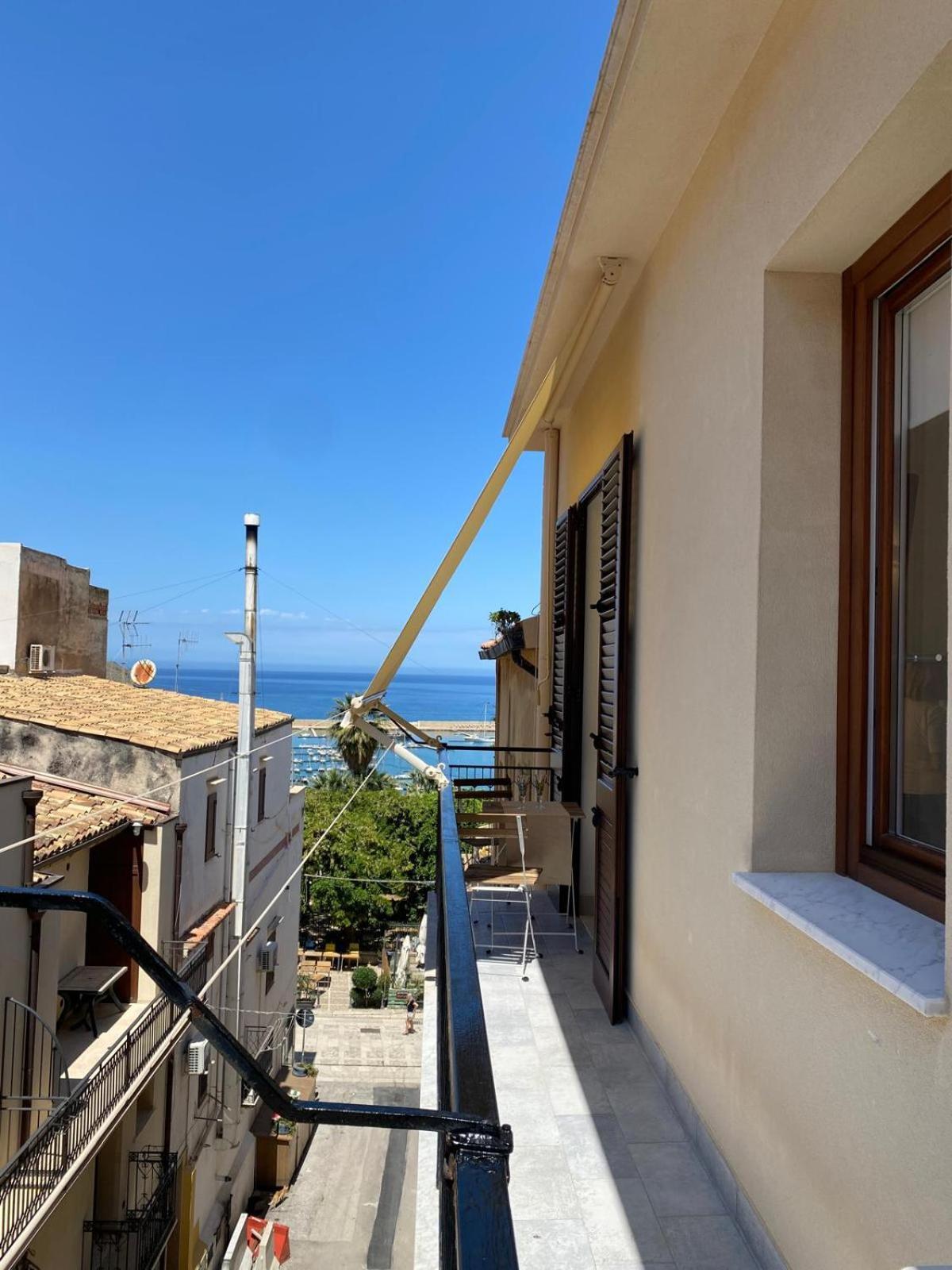 Residence Le Rose Кастеламаре дел Голфо Екстериор снимка