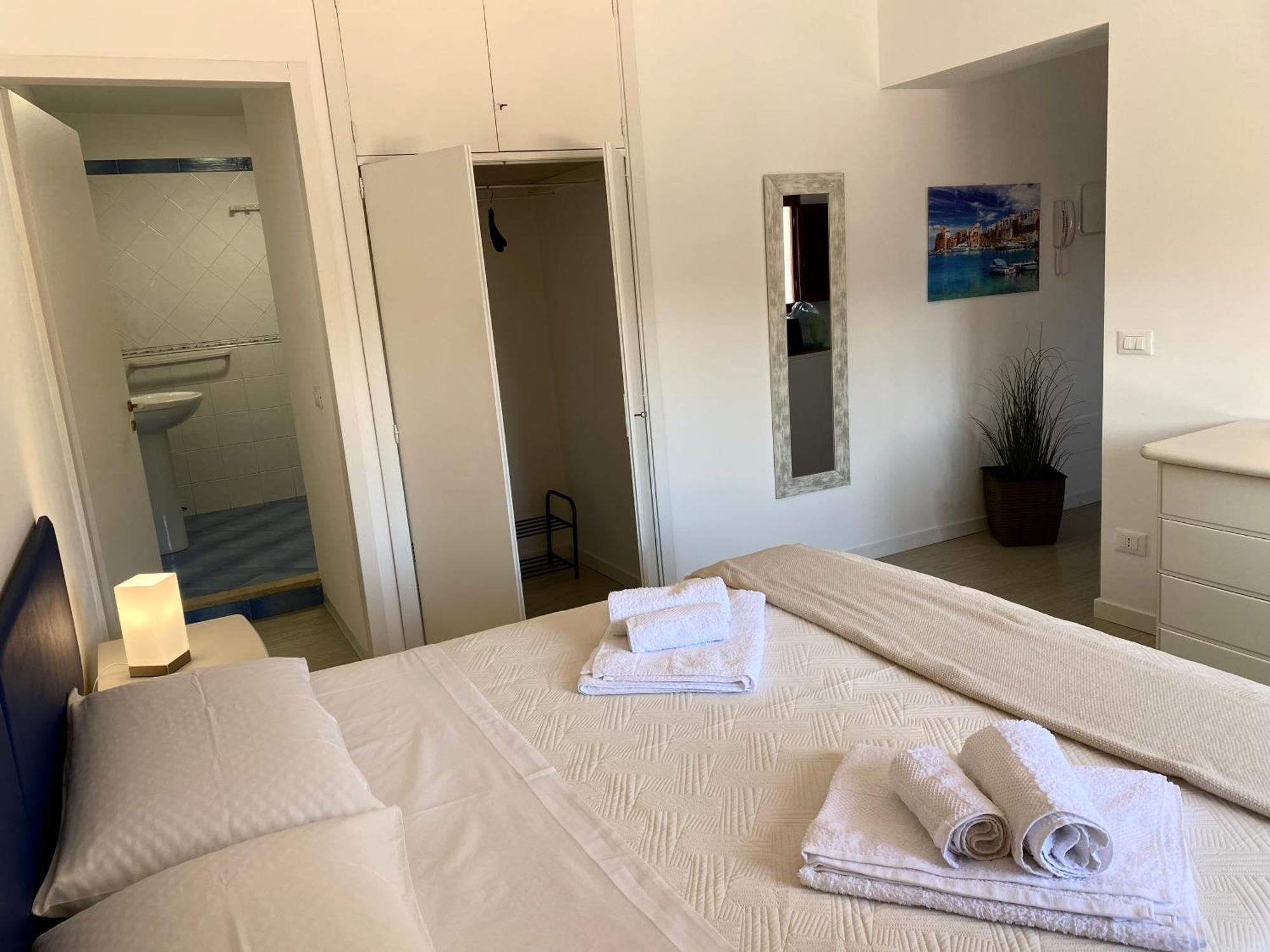 Residence Le Rose Кастеламаре дел Голфо Екстериор снимка