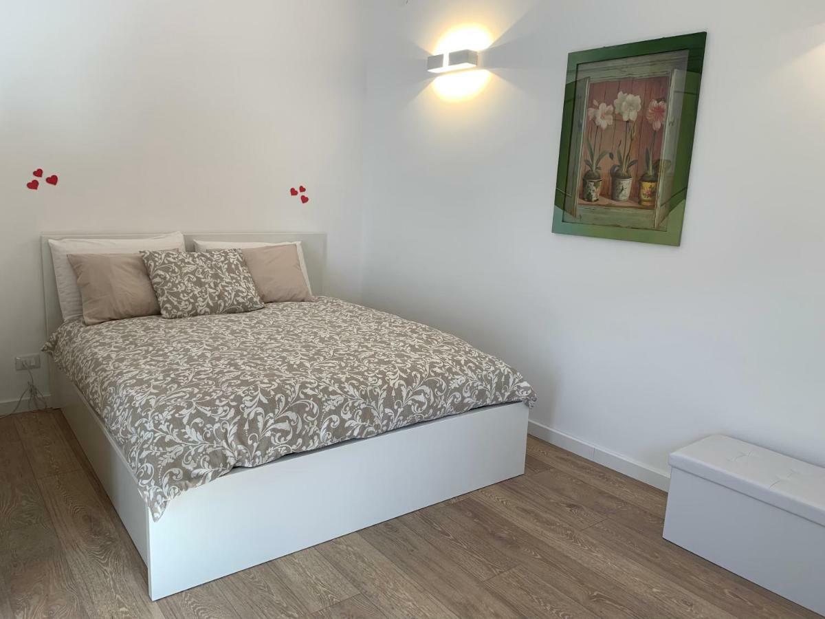 Residence Le Rose Кастеламаре дел Голфо Екстериор снимка