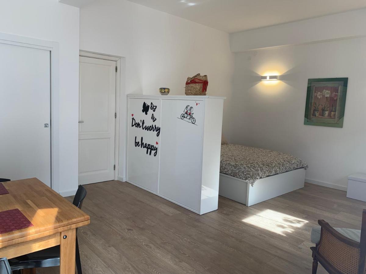 Residence Le Rose Кастеламаре дел Голфо Екстериор снимка